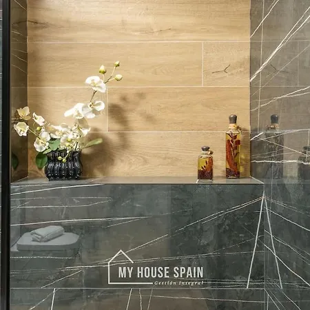 アパート Myhousespain - Piso Nuevo Junto A La Playa ヒホン